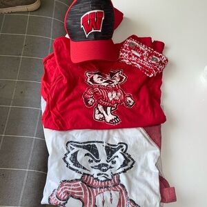 Wisconsin Badgers bundle - shirts, hat & knit koozie